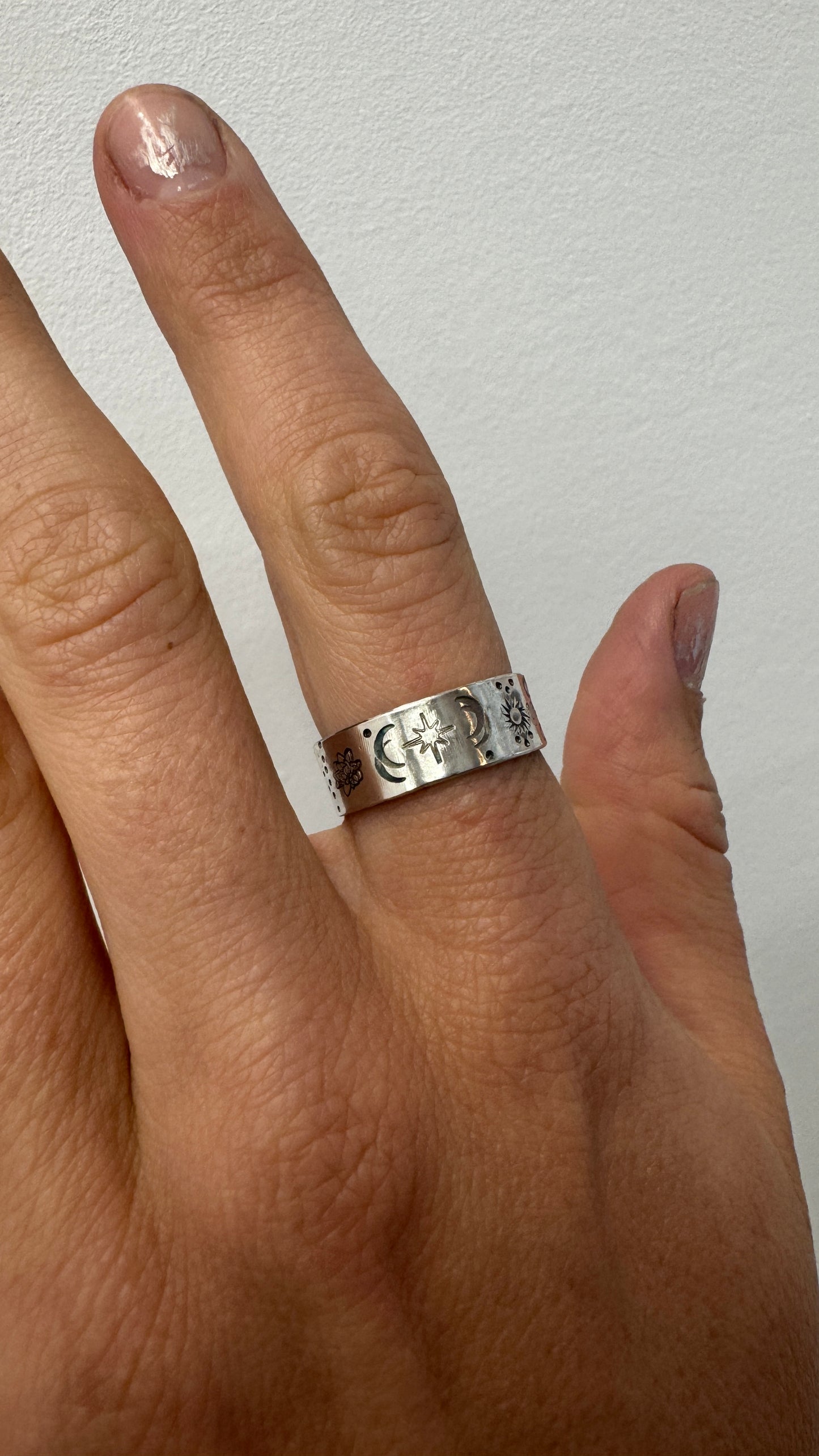 Group Workshop: silver ring with textures and stamps
