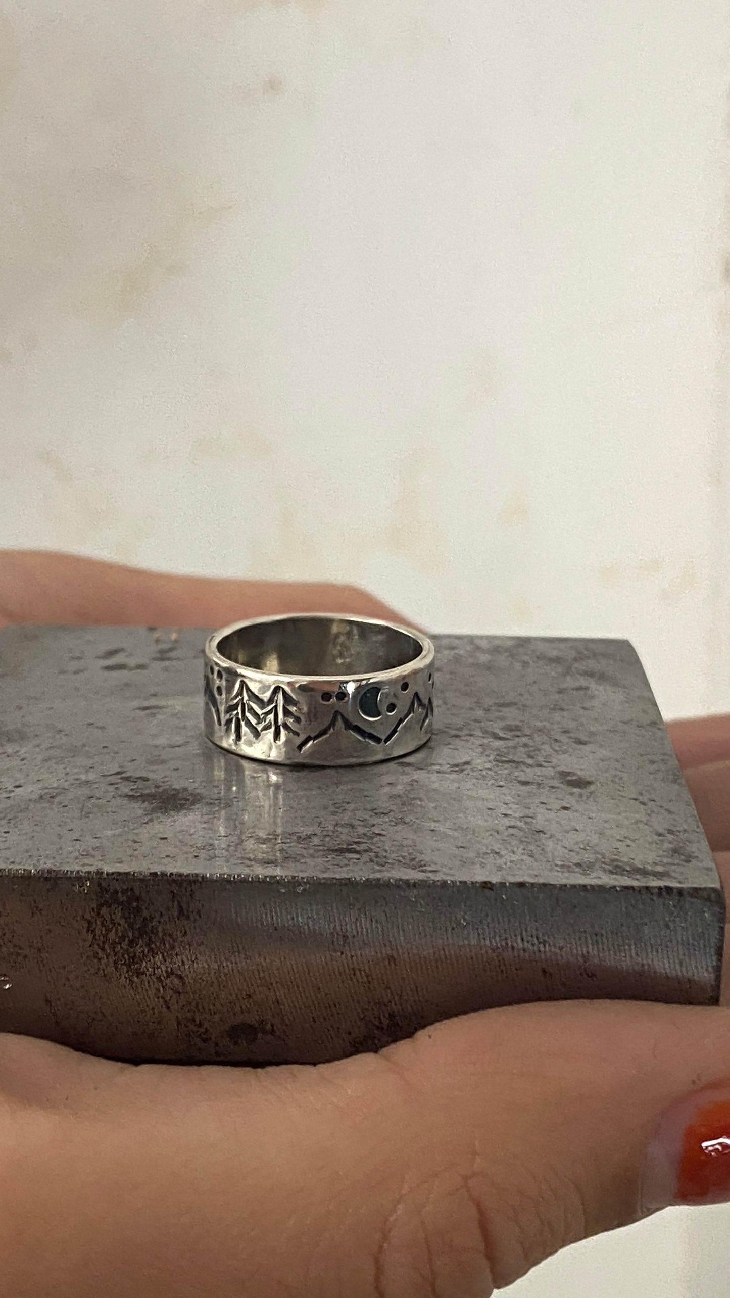 Group Workshop: silver ring with textures and stamps