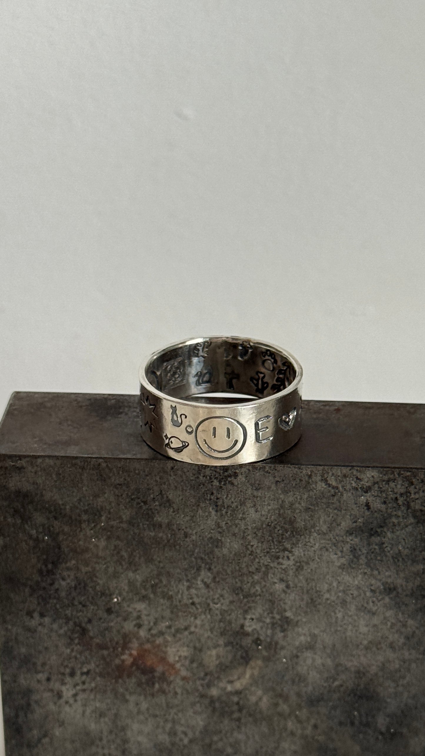 Group Workshop: silver ring with textures and stamps