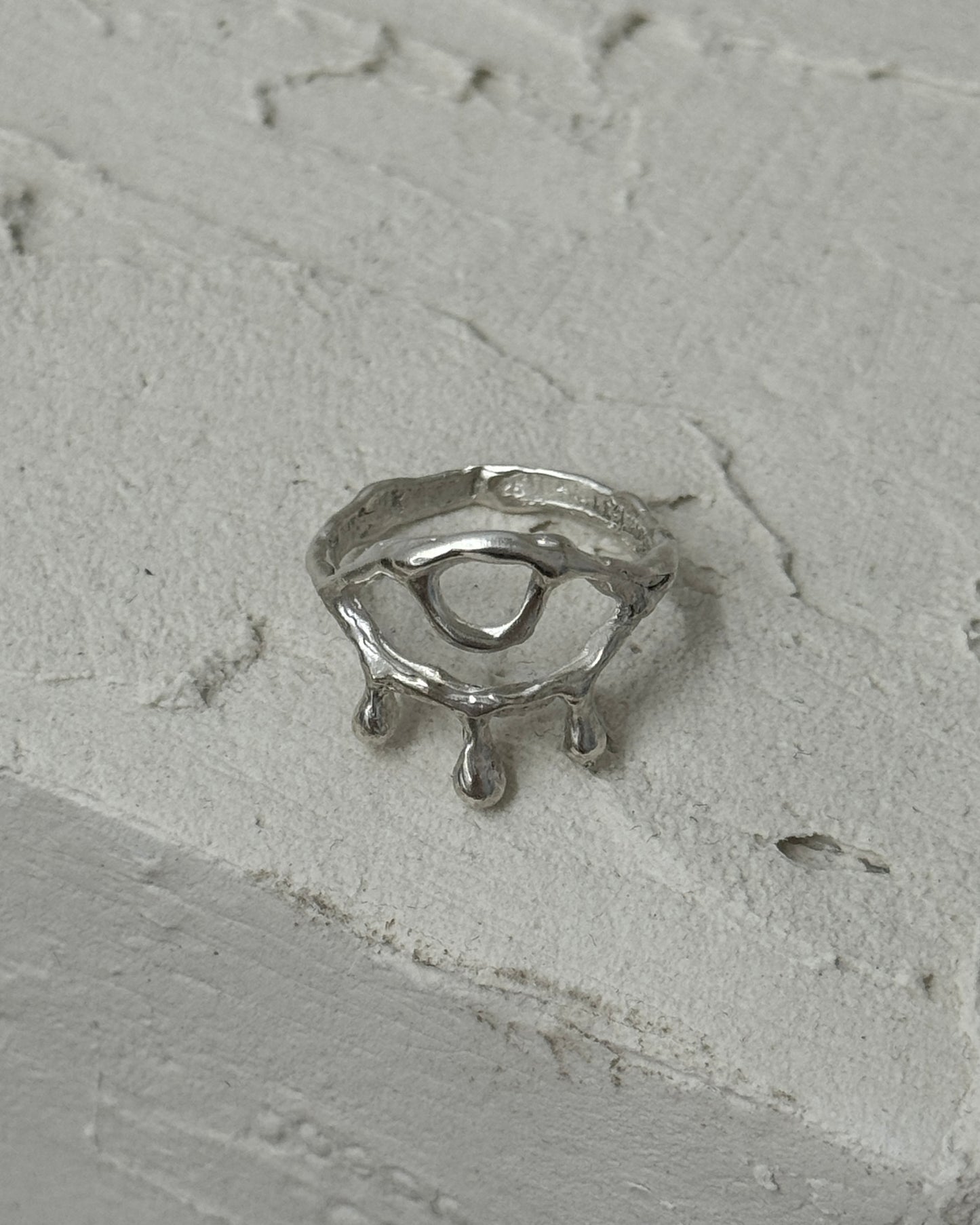 Crying eye ring